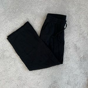 Black linen-blend, wide leg pants from old navy, size small